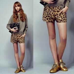 Laurence Doligé Paris Leopard Print 4" Cargo Shorts size Small/Medium